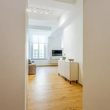 Mutina Domus - Comfort And Elegance In The Center Appartement